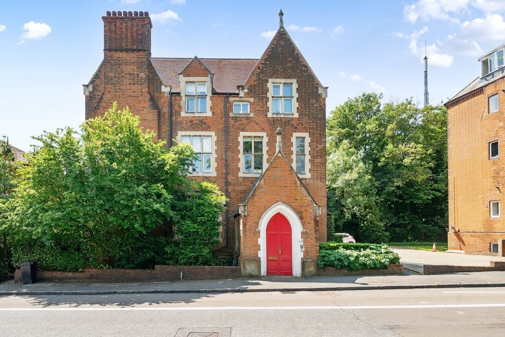 Property photo 2 of 26 Picture No. 48