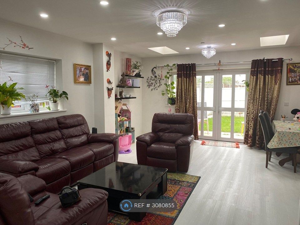 Property photo 3 of 10