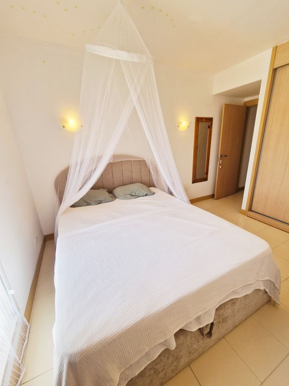 Property photo 3 of 9 Bedroom: Penthouse For Sale – Ocean & Pool Views