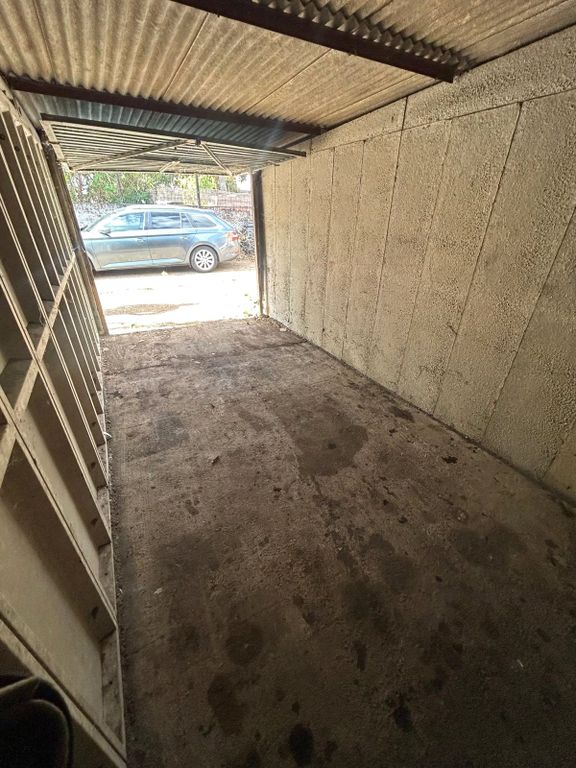 Property photo 2 of 7 Picture No. 19