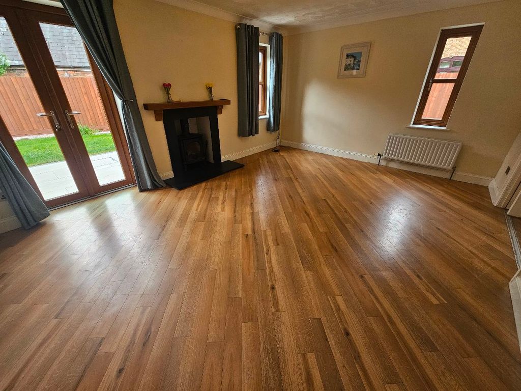 Property photo 3 of 38