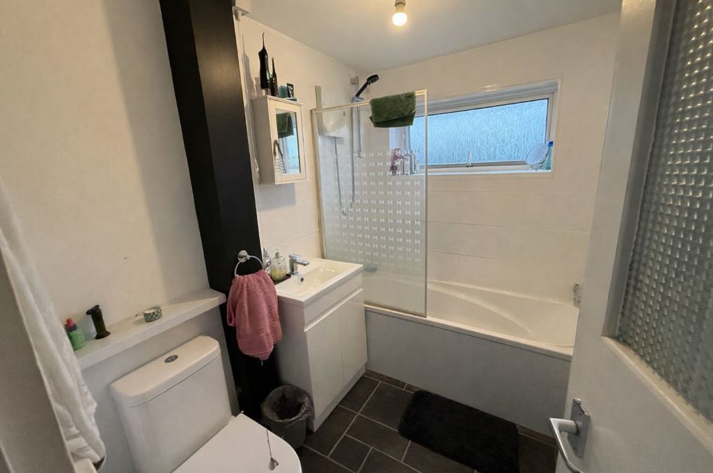 Additional image 6 of 2 bed flat for saleBraddon Avenue, Stapleford NG9