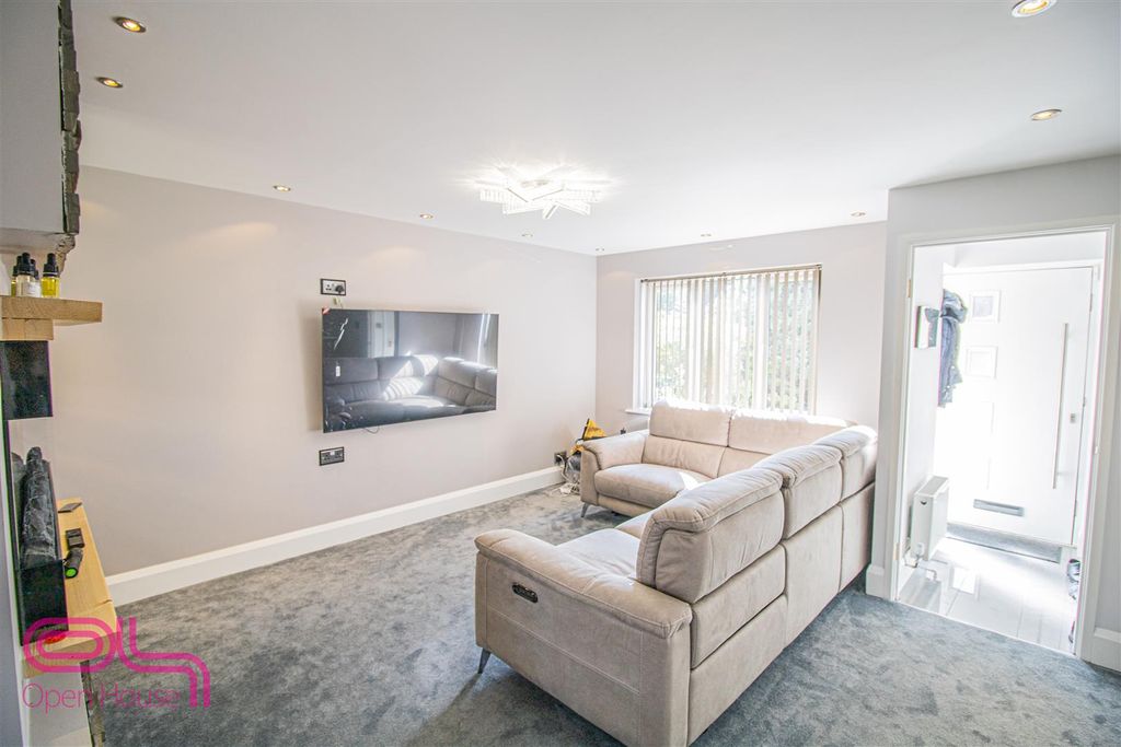 Property photo 2 of 18 2.Jpg