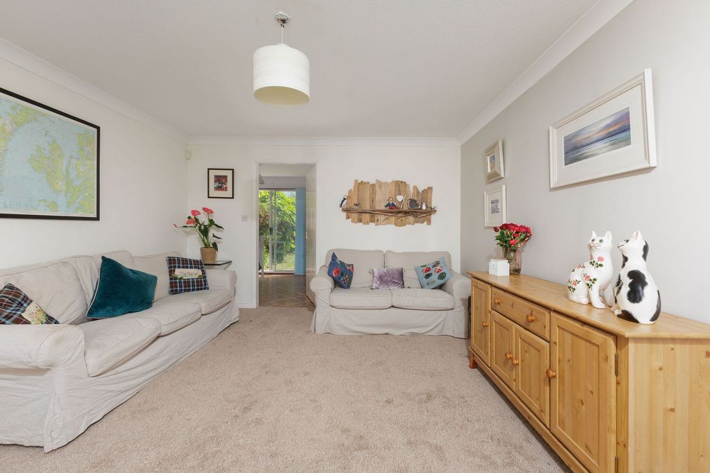 Property photo 3 of 26