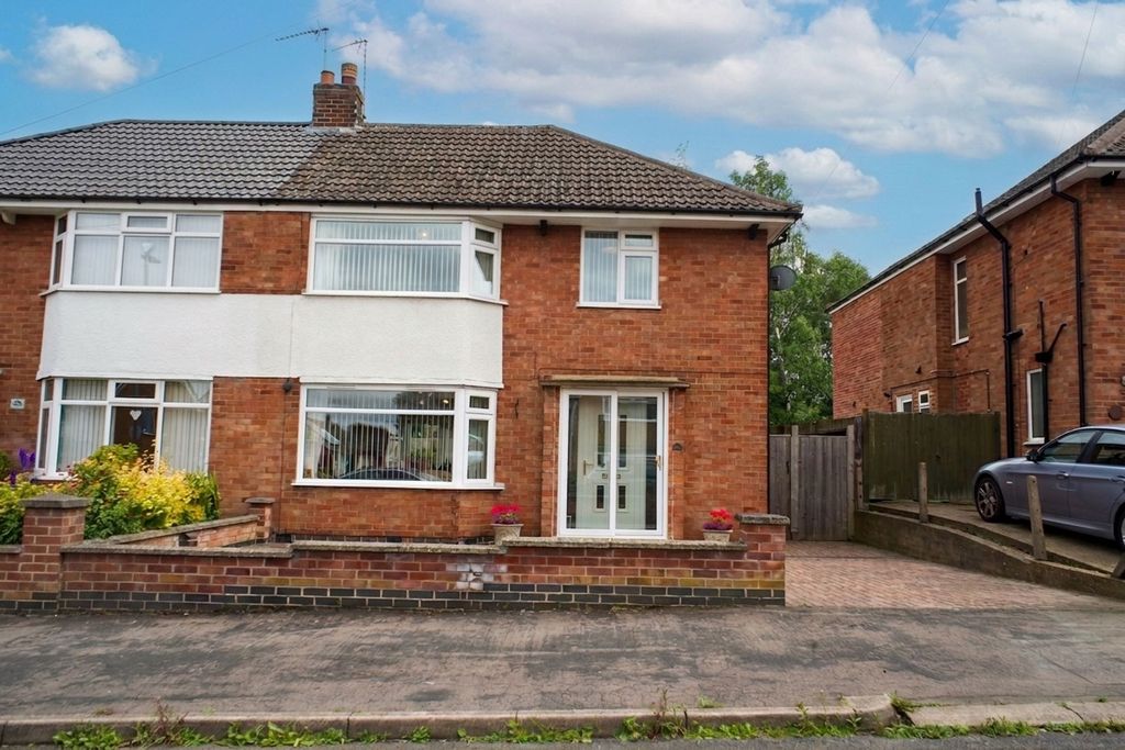 Property photo 1 of 29