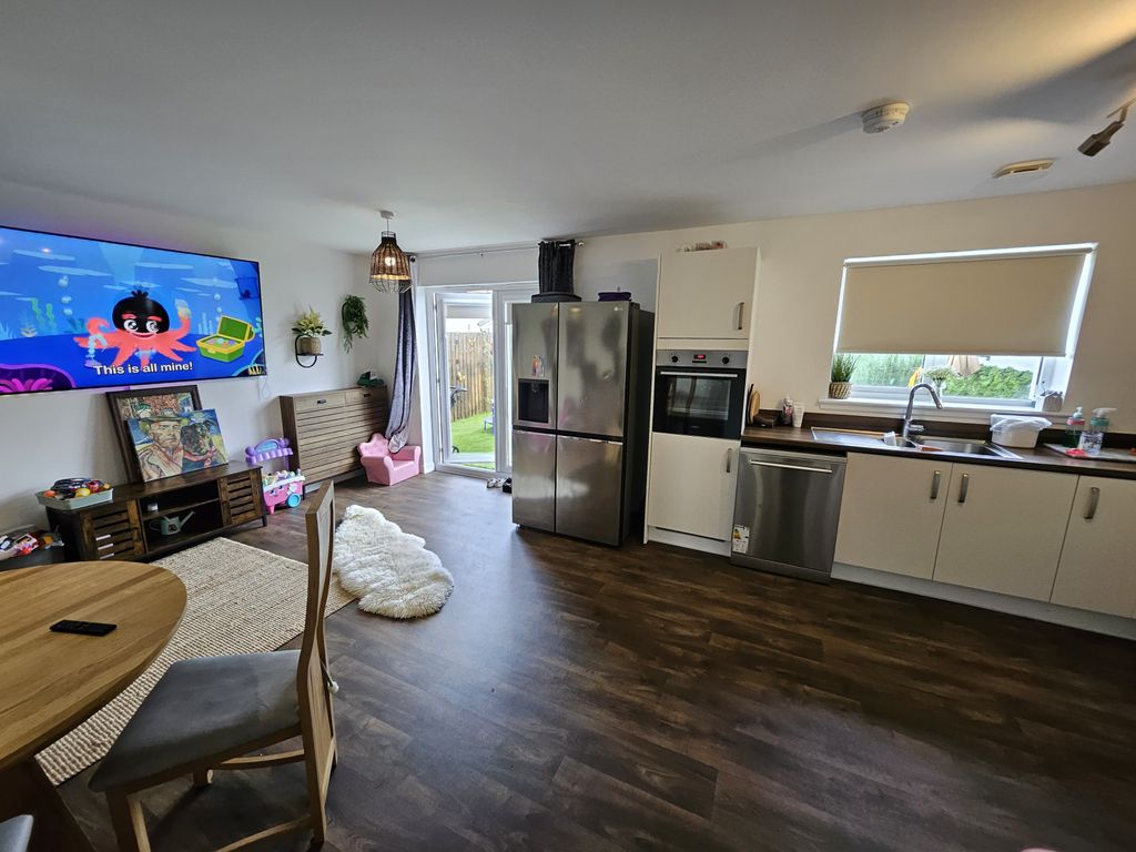 Property photo 3 of 10 Gallery