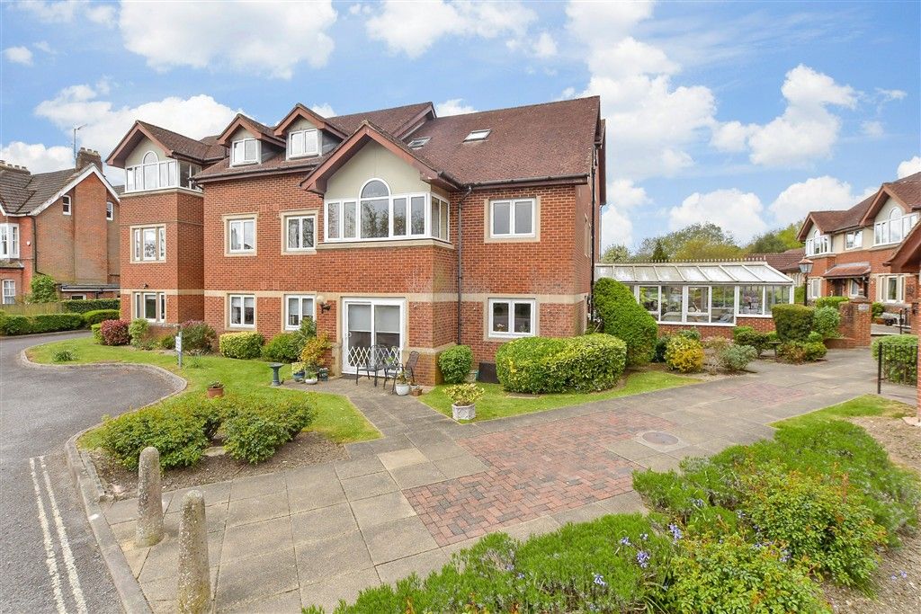 Property photo 1 of 9 External (Brochure)