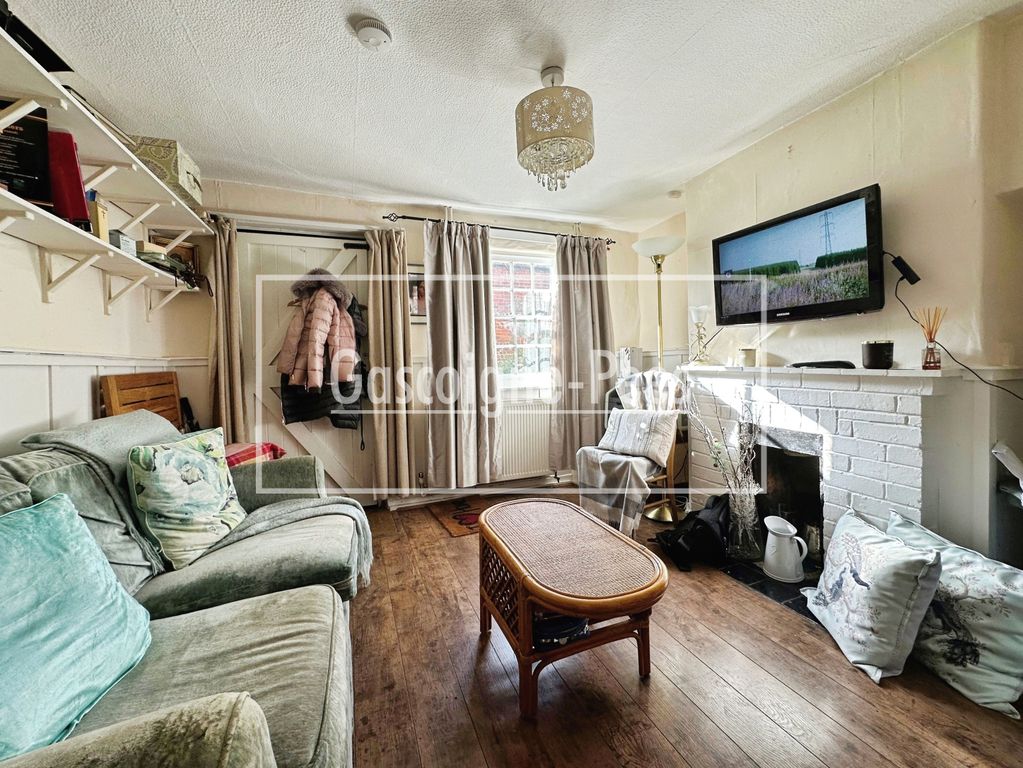 Property photo 2 of 12