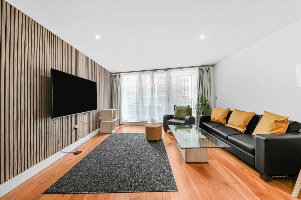 Property photo 3 of 8 Photo 3