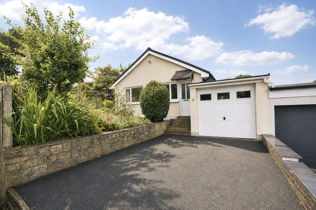 Property photo 1 of 19 External