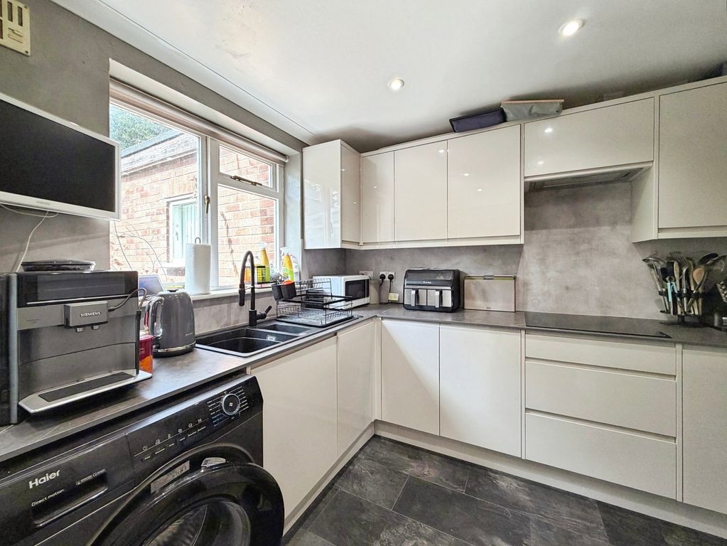 Property photo 2 of 18 Pbox-Img.Jpg