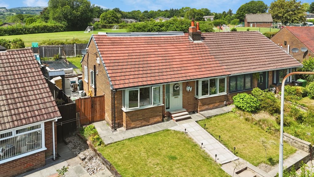 Property photo 1 of 18 External