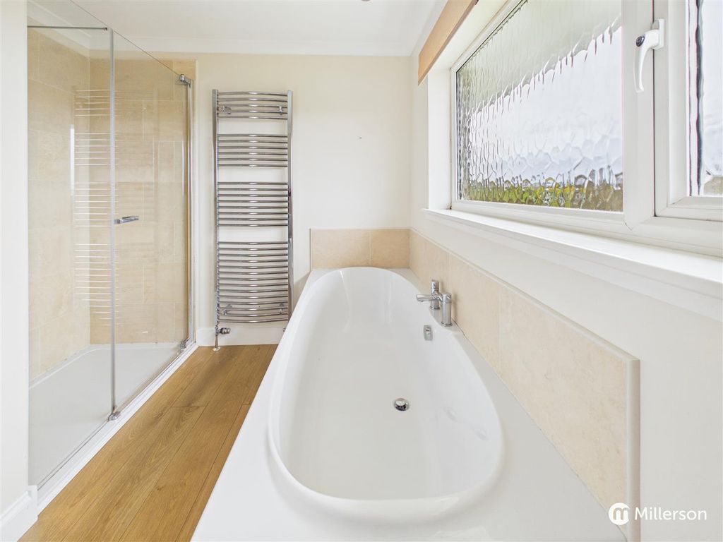 Property photo 2 of 20 Cam05092G0-Pr0158-Still003.Jpg