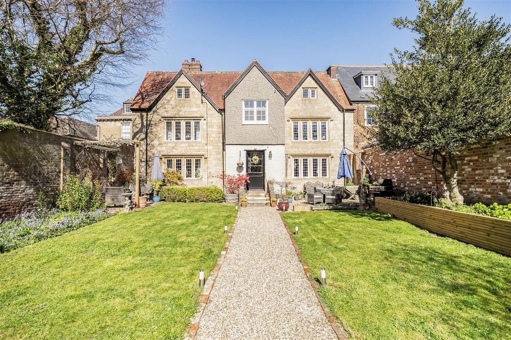 Property photo 1 of 20 1438459-18-69d512012d4E6.Jpg