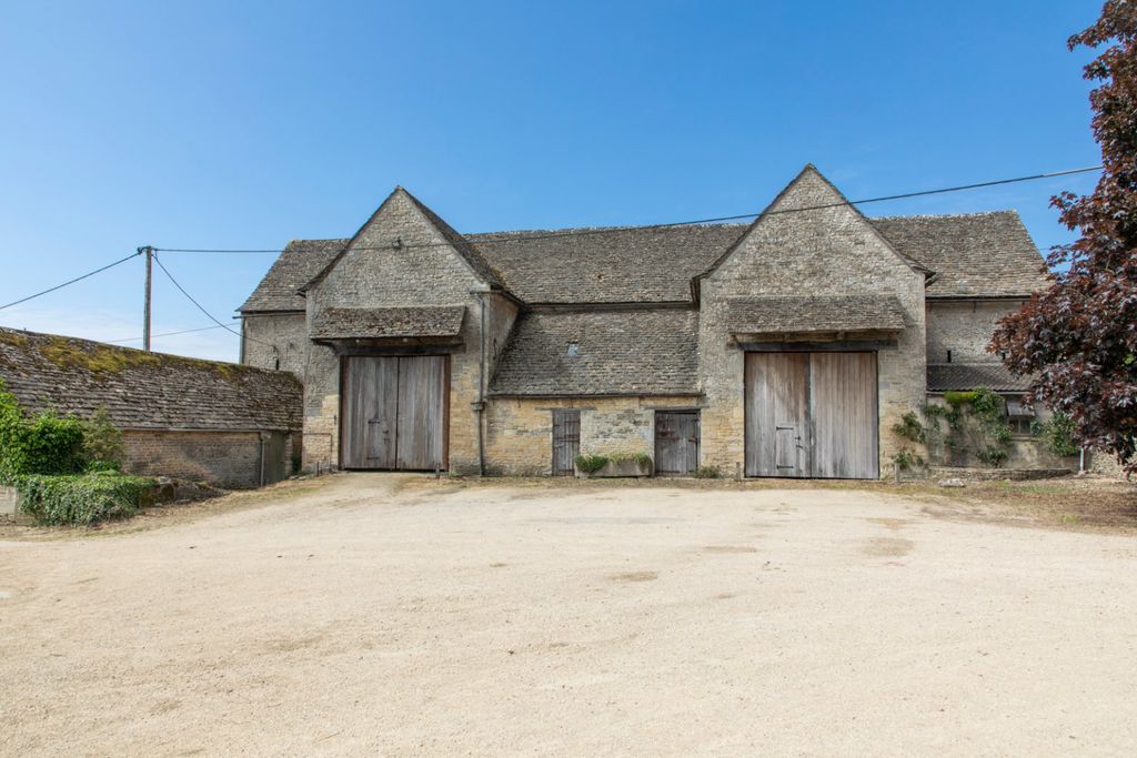 Additional image 4 of Property for saleBarnsley, Cirencester, Gloucestershire GL7
