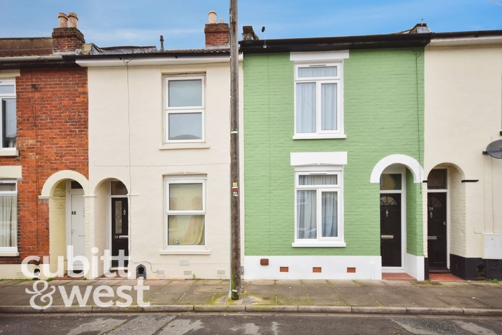 Property photo 1 of 8