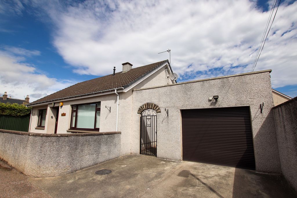 Property photo 2 of 14