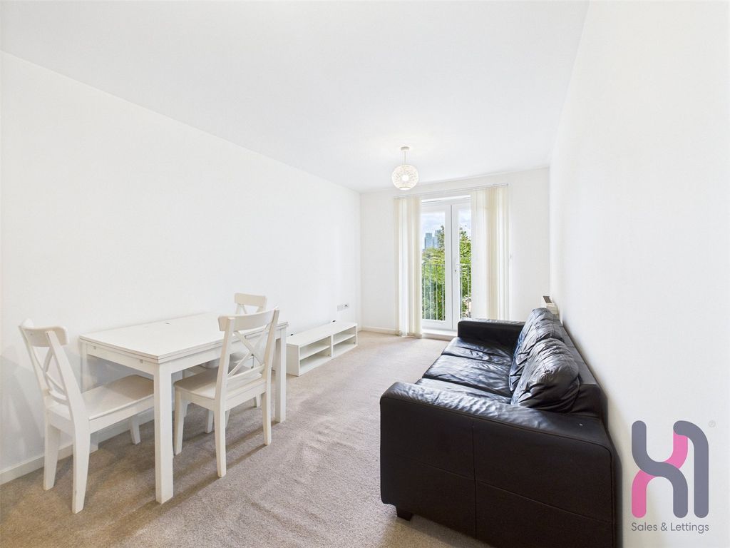 Property photo 2 of 8 Picture No. 45