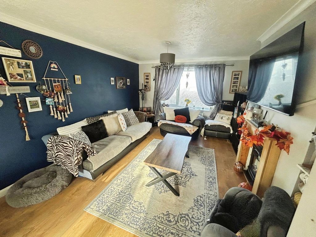 Property photo 3 of 8 Picture No. 07