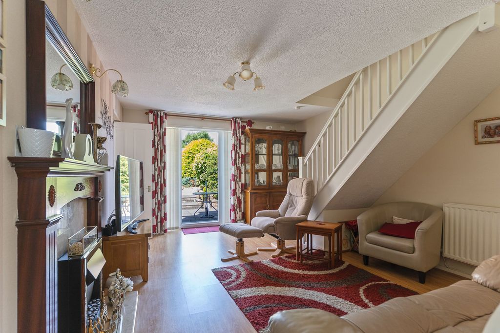Property photo 3 of 18
