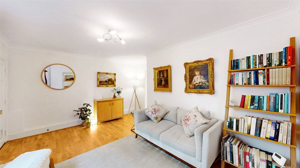 Property photo 1 of 17 Picture No. 20