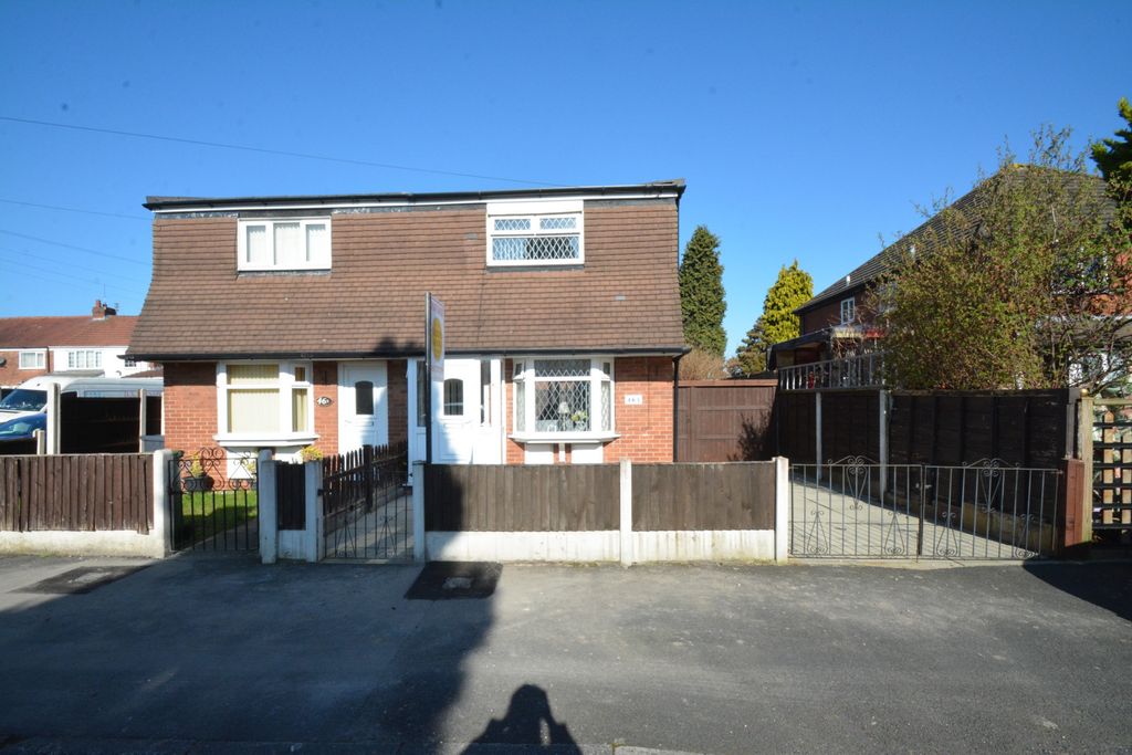 Property photo 1 of 10 Front