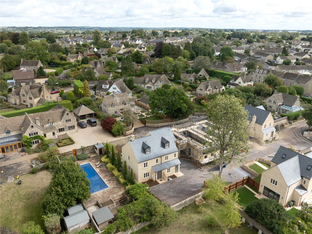 Property photo 3 of 7 Picture No. 09