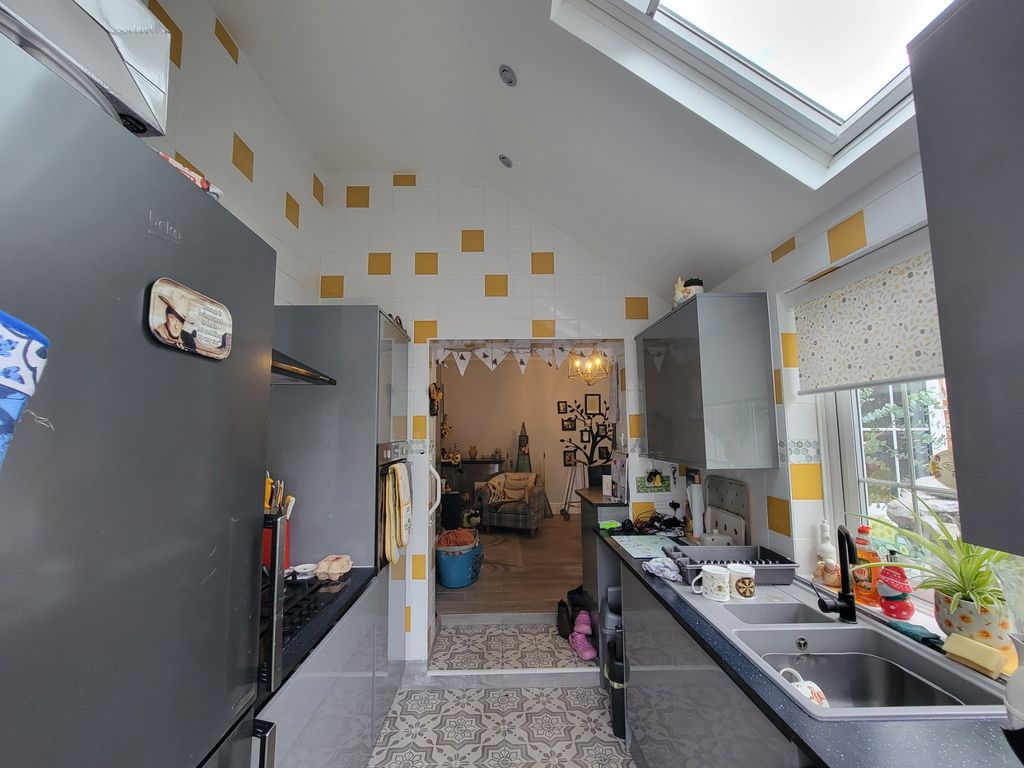 Property photo 3 of 9