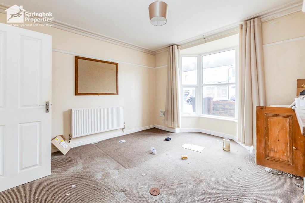 Property photo 3 of 12 Image 2