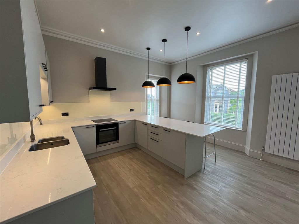 Property photo 2 of 15 Kitchen 2.Jpg