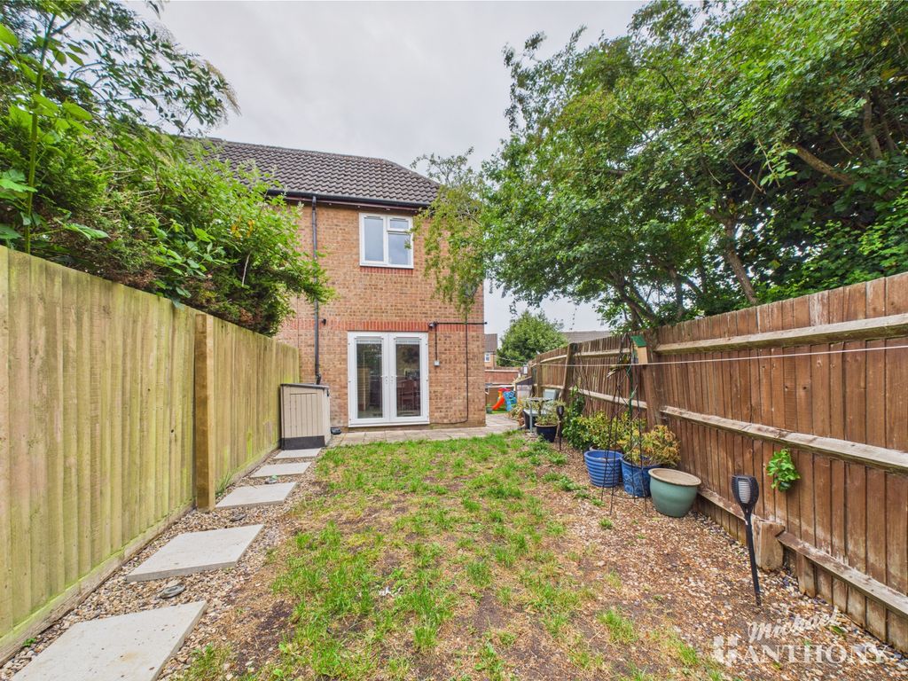 Property photo 3 of 14 Cam03218G0-Pr0667-Still011