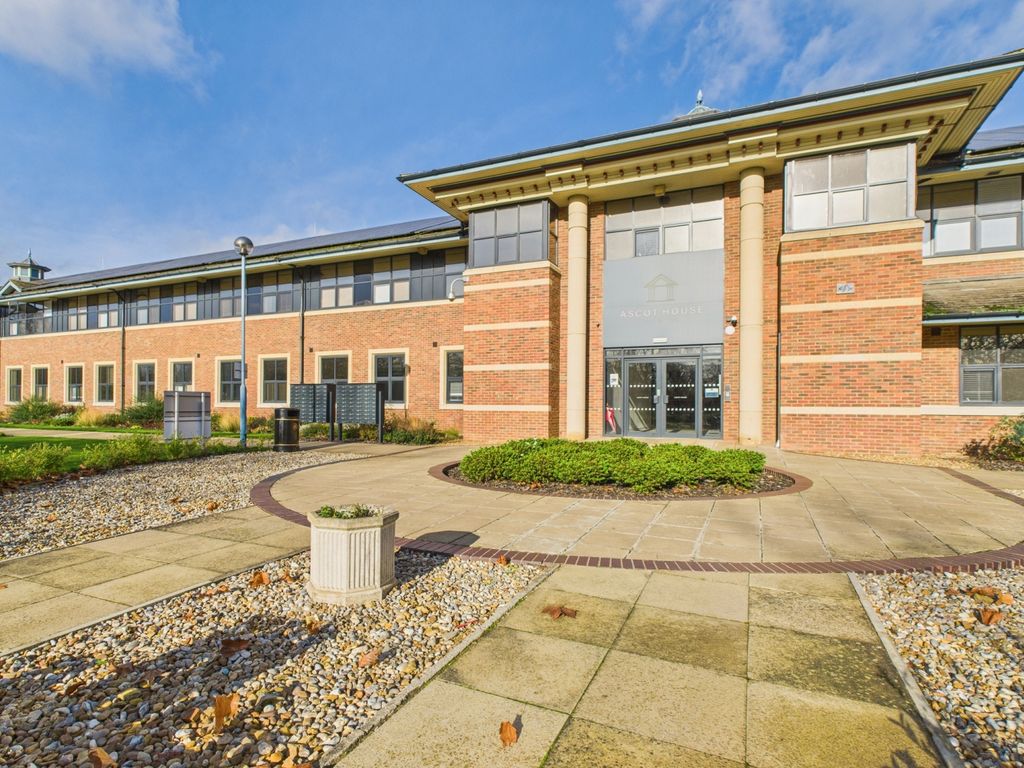 Property photo 1 of 14 Cam01909G0-Pr0420-Still001