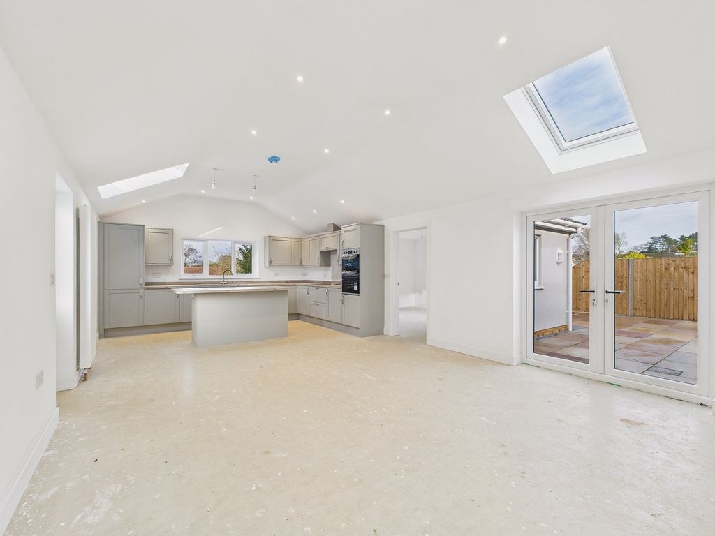 Property photo 2 of 24