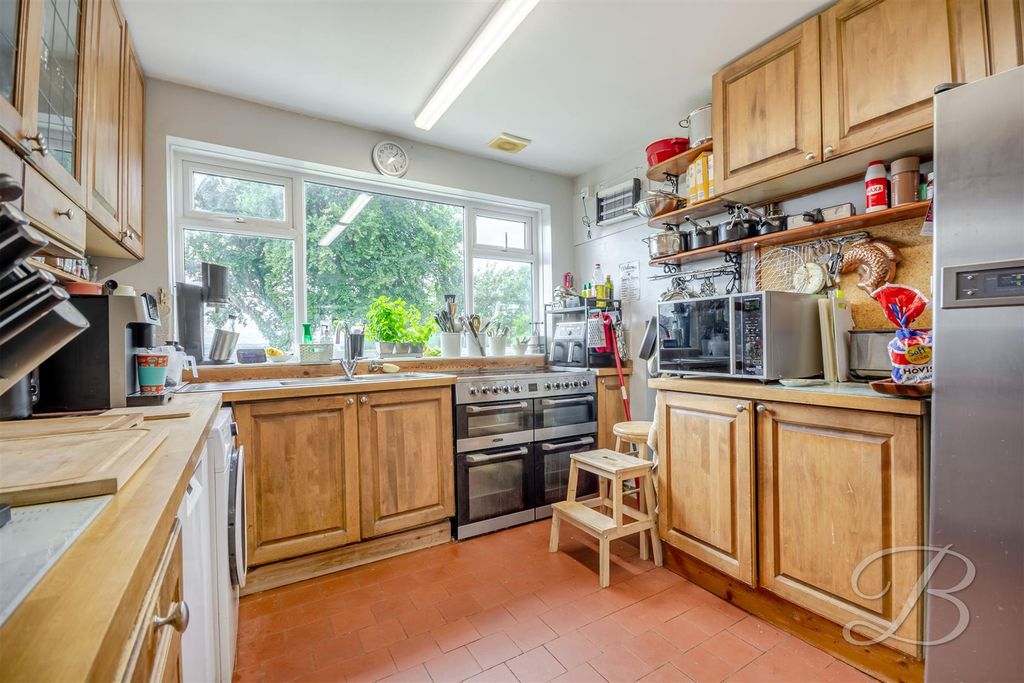 Property photo 2 of 40 Ccltd-21.Jpg