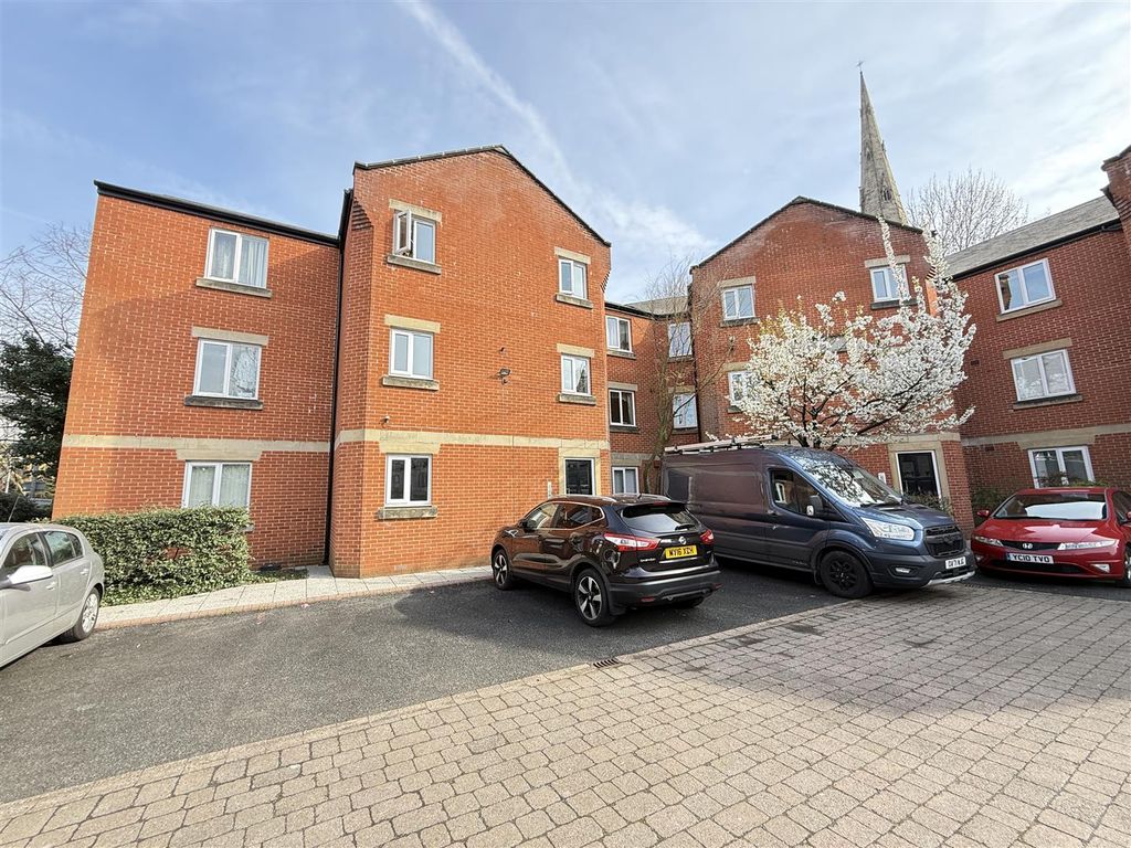 Property photo 2 of 11