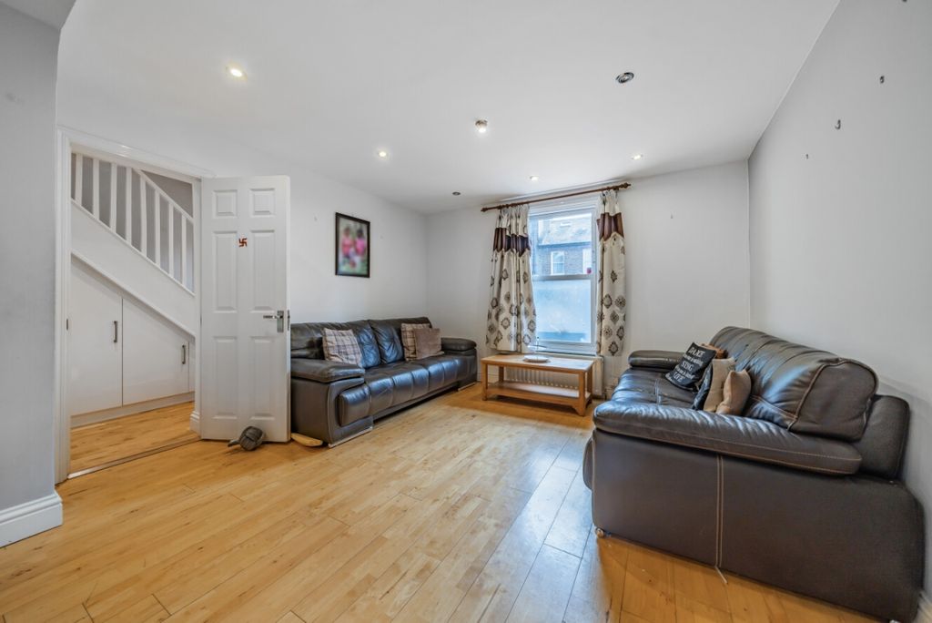 Property photo 2 of 12 1180139 (3)