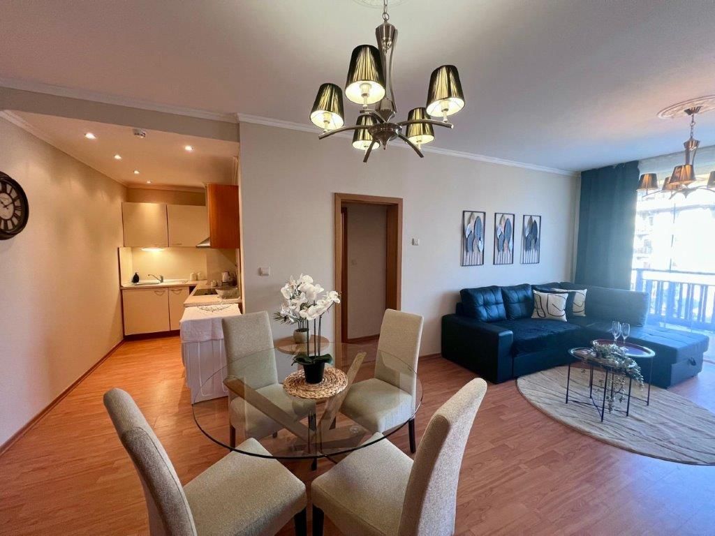 Property photo 2 of 31