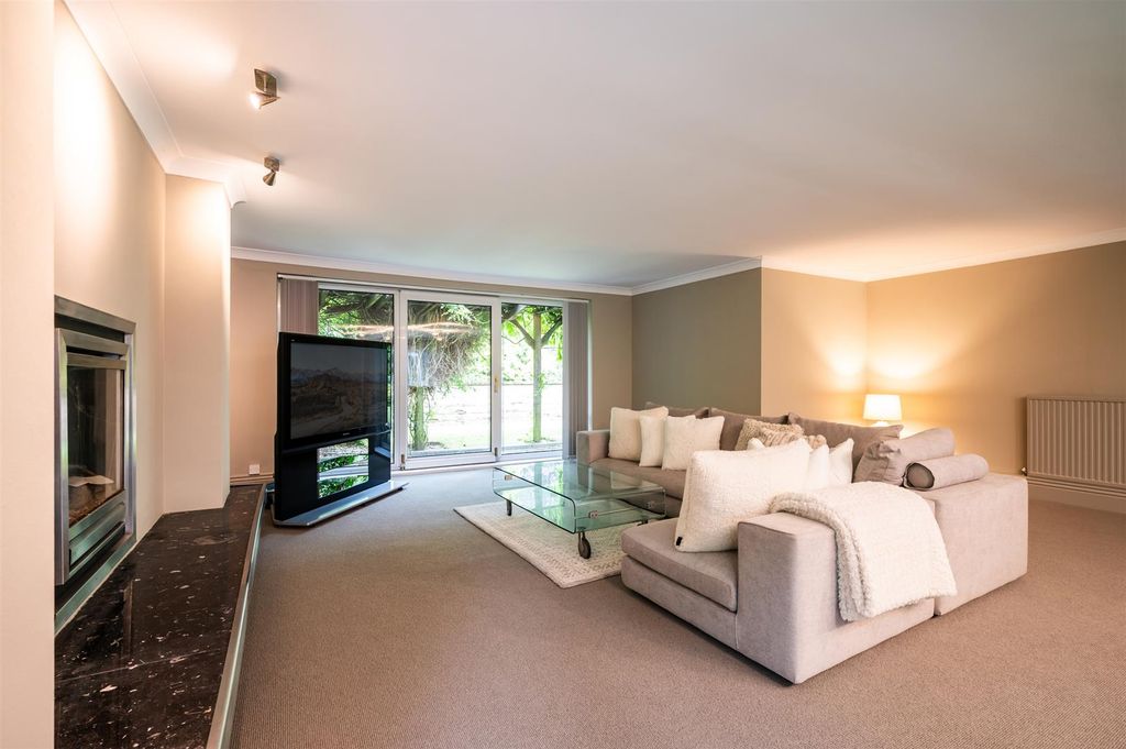 Additional image 24 of 5 bed detached house for saleDore Road, Sheffield S17