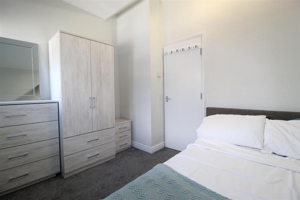 Property photo 2 of 6 Img_8155.Jpg