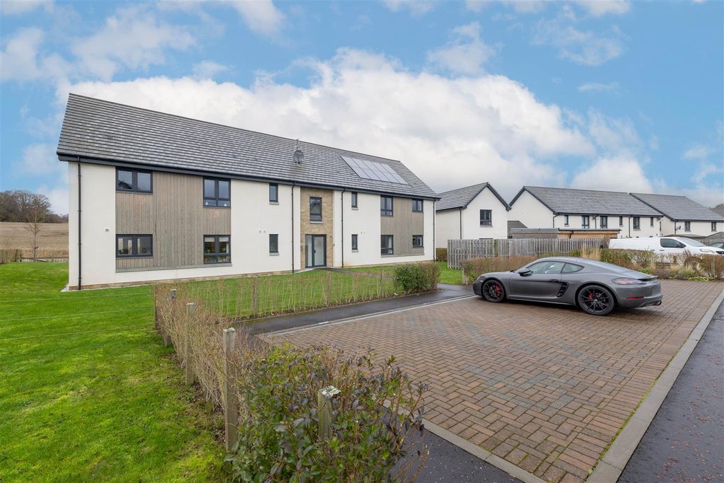 Property photo 1 of 18 85, Bertha Way Perth-53.Jpg