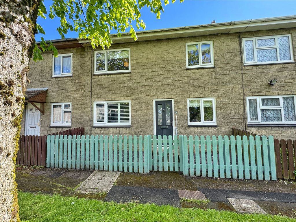 Property photo 1 of 31 Picture No. 32