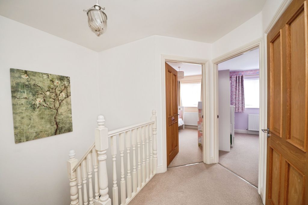 Additional image 11 of 3 bed detached house for saleSpinney Close, Rainham RM13