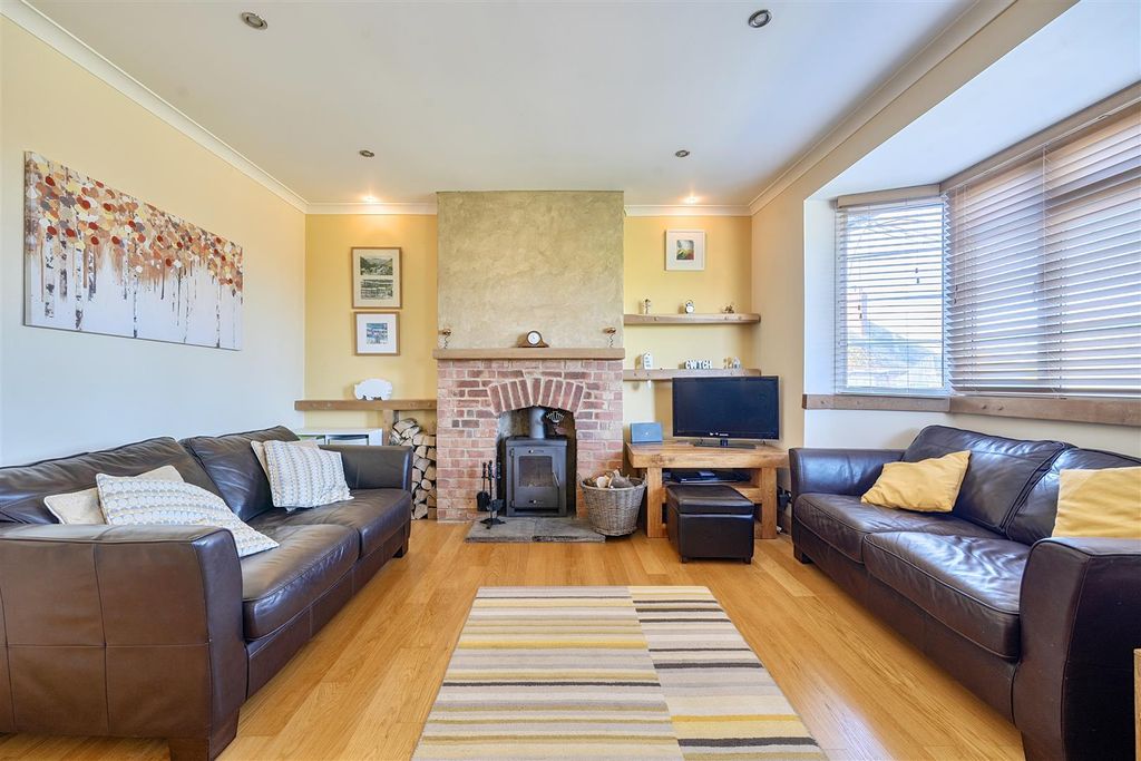 Property photo 2 of 22 1433865-17-69c79A1488496.Jpg