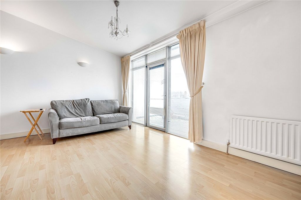 Property photo 2 of 13 Picture No. 04