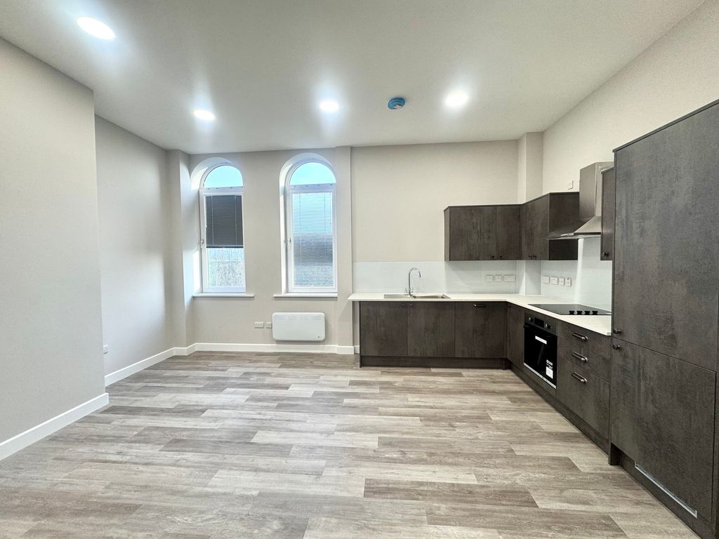 Property photo 2 of 7 Living Room