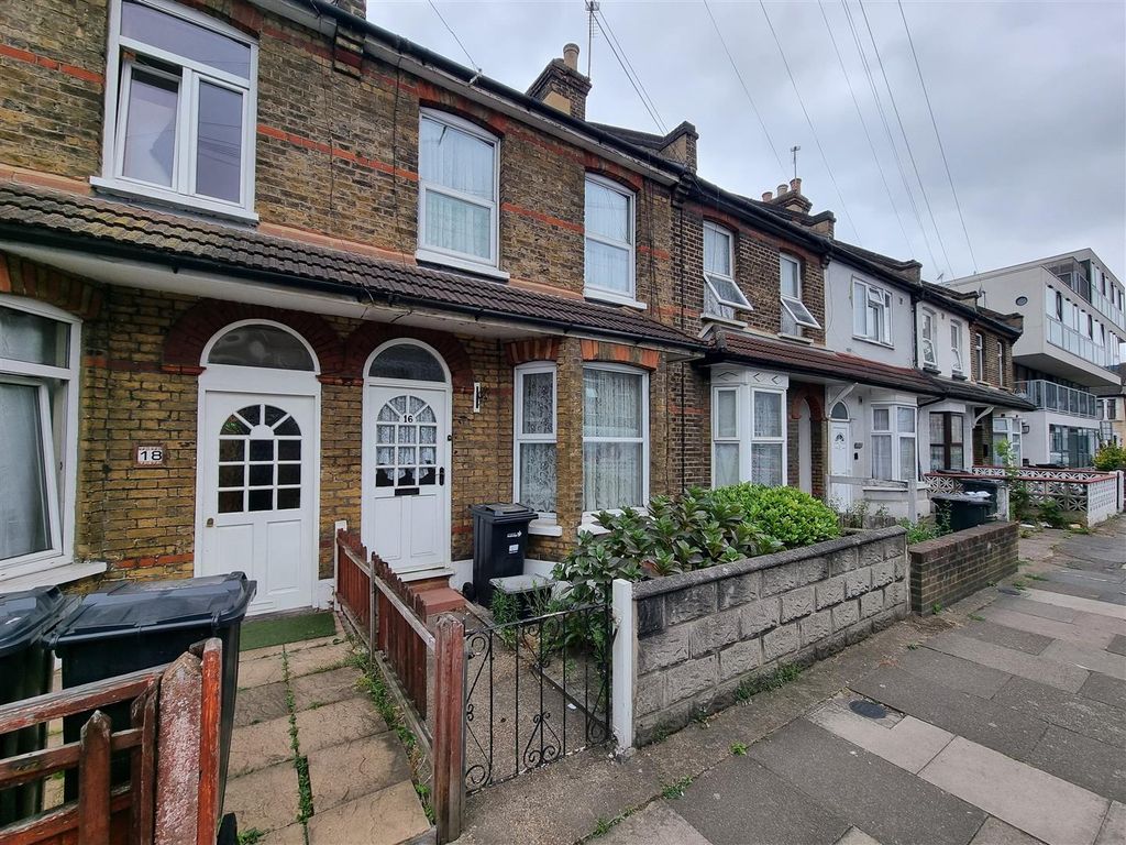 Property photo 1 of 25