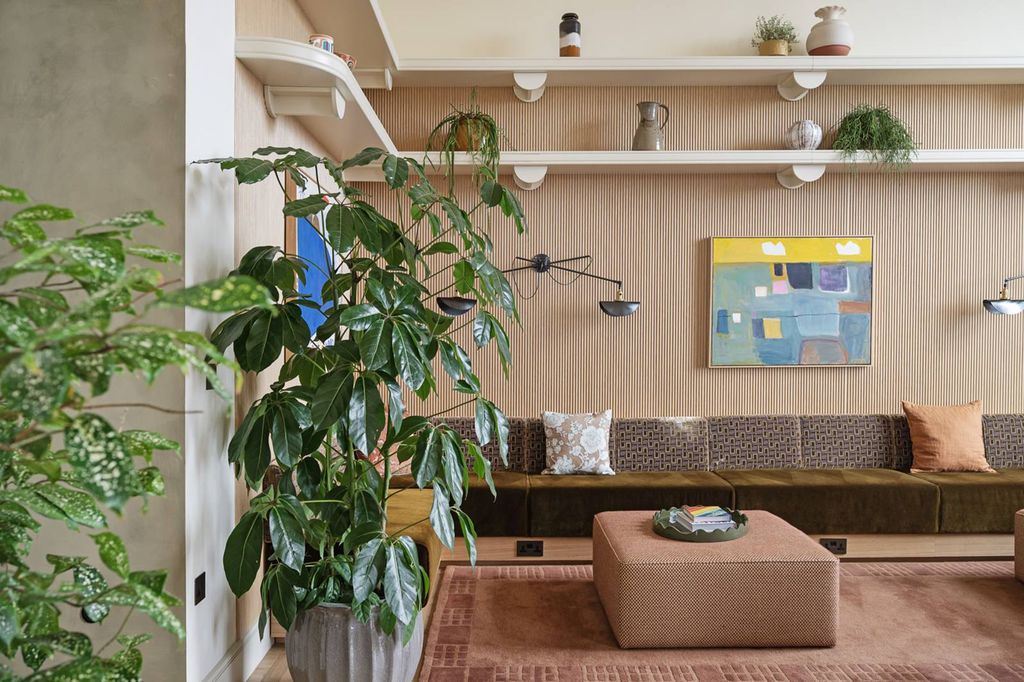 Property photo 3 of 33