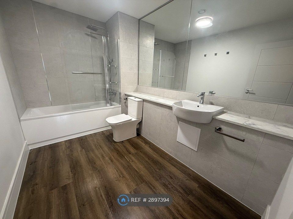 Property photo 3 of 32