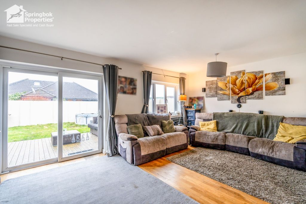 Property photo 3 of 17 Image 2