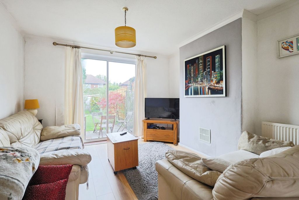 Property photo 2 of 17 Photo